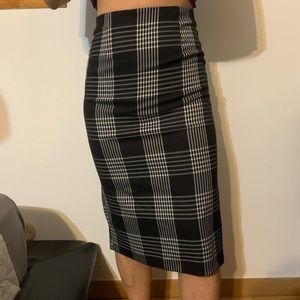 Gingham bodycon skirt